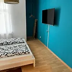 Zentrum, 3zi, 5p, Wifi, Balkon, Ruhig アパート