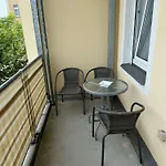 Zentrum, 3zi, 5p, Wifi, Balkon, Ruhig アパート