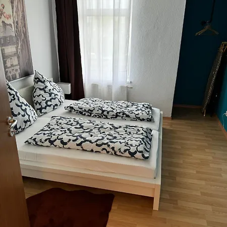 Zentrum, 3zi, 5p, Wifi, Balkon, Ruhig شيمنيتز