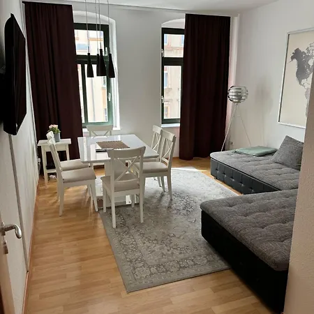 Zentrum, 3zi, 5p, Wifi, Balkon, Ruhig