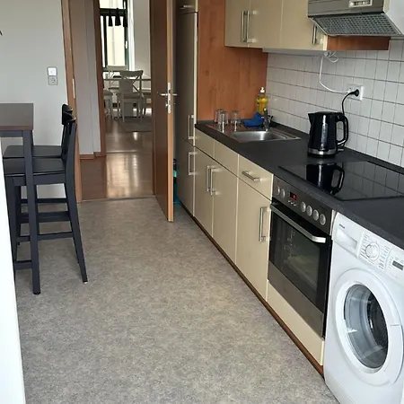 Zentrum, 3zi, 5p, Wifi, Balkon, Ruhig Apartment *