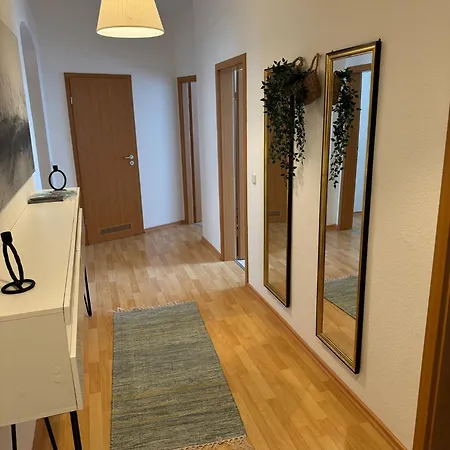 Zentrum, 3zi, 5p, Wifi, Balkon, Ruhig شيمنيتز